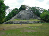 GtB Gallery August 08 Lamanai Jaguar Temple from Ch. Landtwing