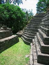 GtB Lubbantun in Belize. Der Fundort des geheimnisvollen Kristallschädeln.