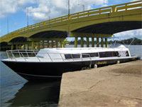 GtB Das Nesymein Boot aus Belize, in der Lagune von Puerto Cortes in Honduras